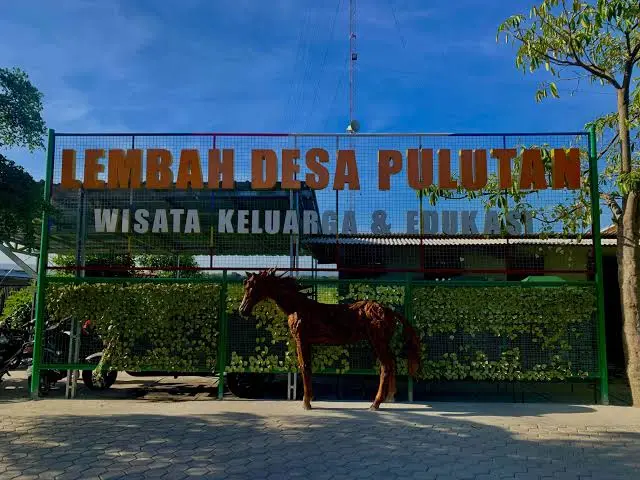 Suasana Alam Lembah Desa